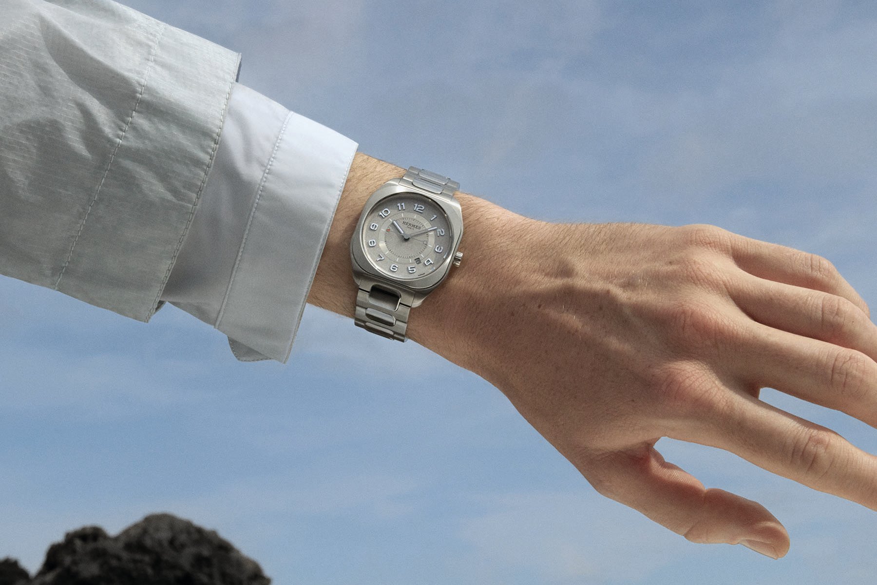The Hermès H08 Gets Two New Light And Urban Styles