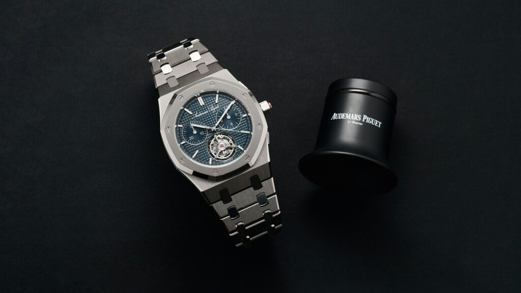 Hands-On: A Technical and Practical Deep Dive On The Audemars Piguet Royal Oak RD#5 – The Most Extreme “Jumbo” Ever