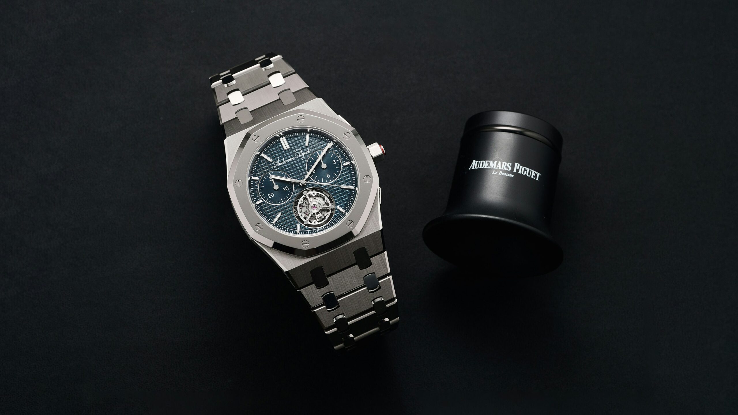 Hands-On: A Technical and Practical Deep Dive On The Audemars Piguet Royal Oak RD#5 – The Most Extreme “Jumbo” Ever