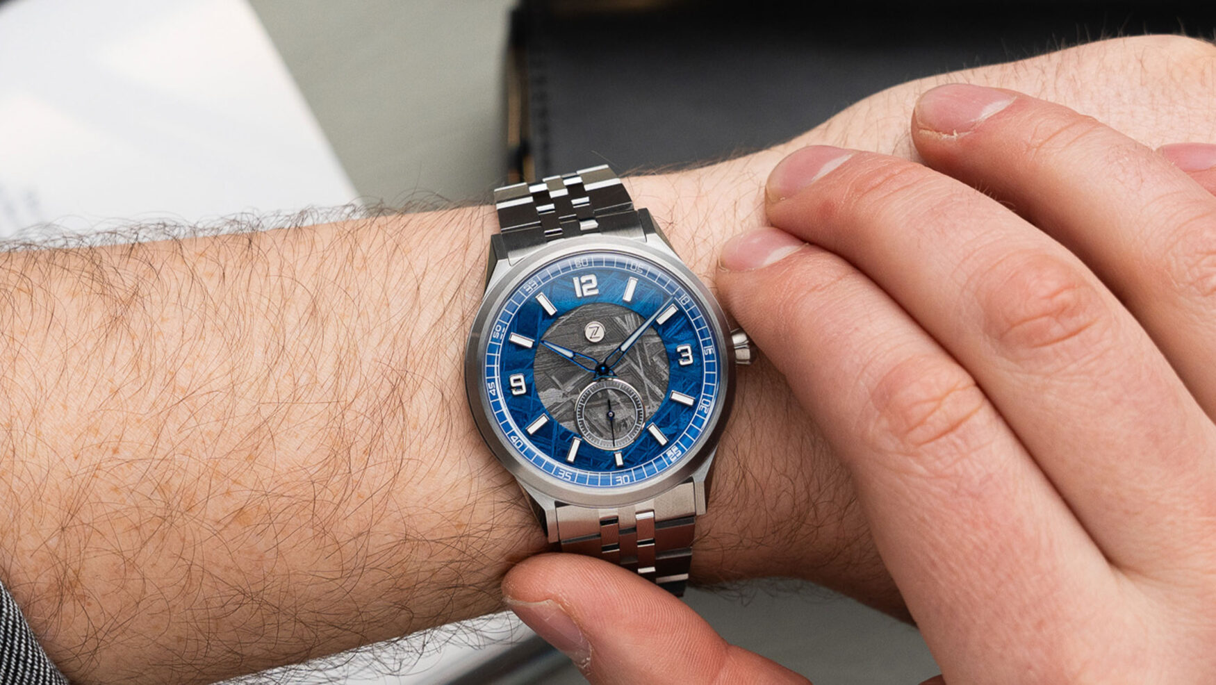 The Zelos Comet 39 lands with out-of-this-world dials and down-to-earth proportions