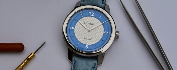 First Look – Zeitwinkel Updates Its Classic 082° Central Second Watch