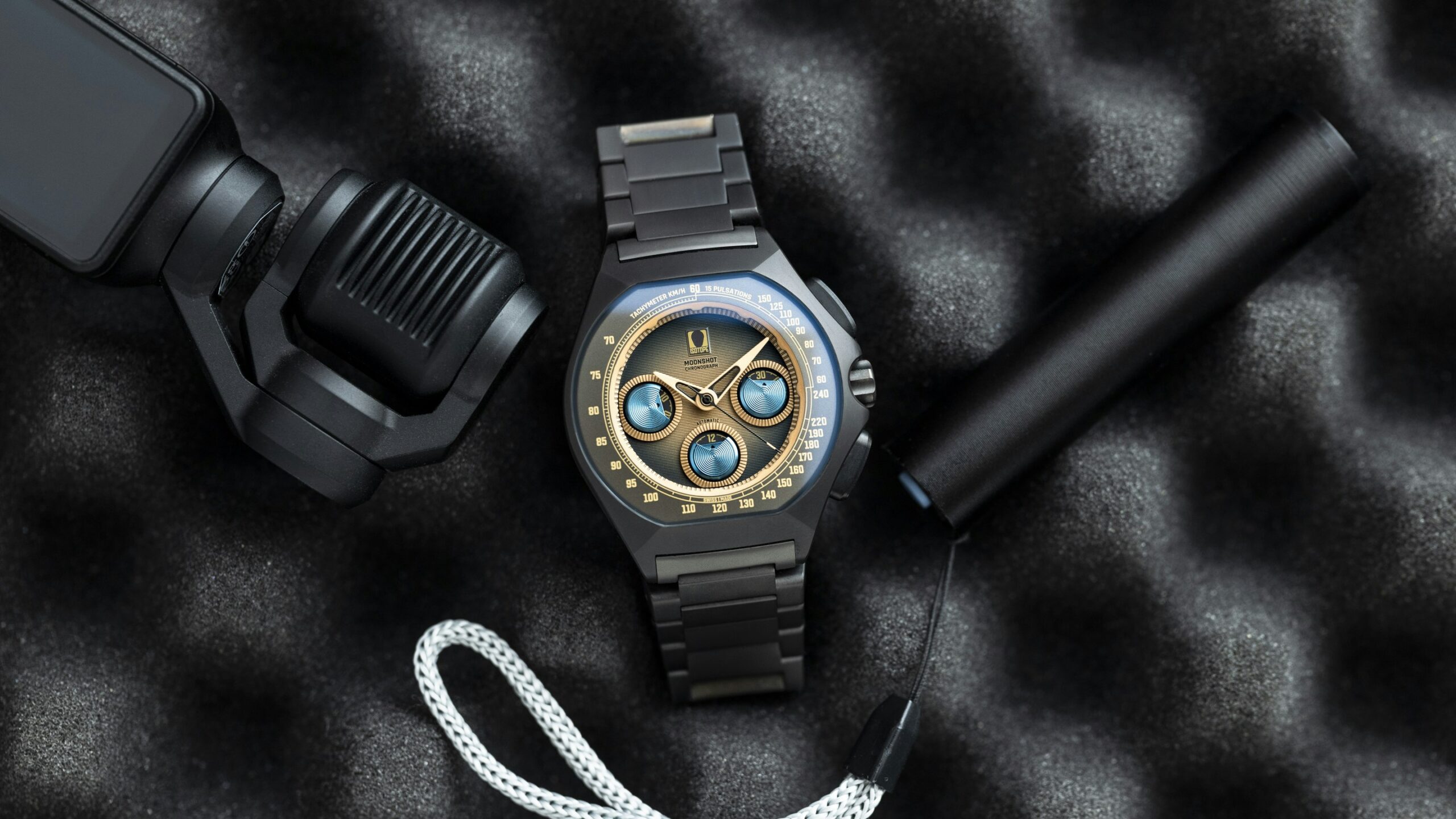 Hands-On: Isotope Moonshot Chronograph “Terra Maris”