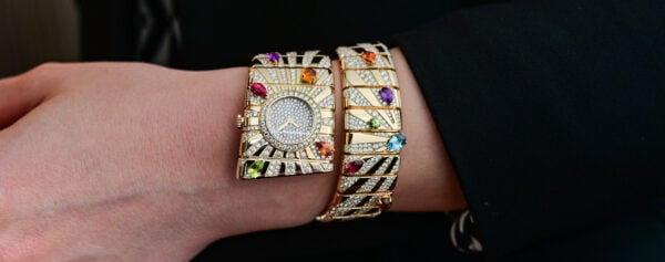 First Look – The Dazzling Bulgari Tubogas Manchette