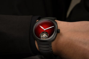 Moser’s Streamliner Goes All-Ceramic for the First Time