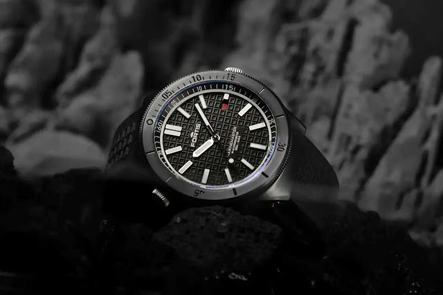Fortis Marinemaster M-44 DLC with ultra-hard Dianoir coating