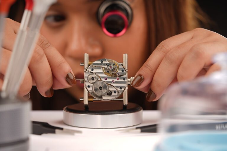 According To Ariel: Investors & Brand Finance Managers Are Mistaken That The Watch Industry Is Doing Poorly