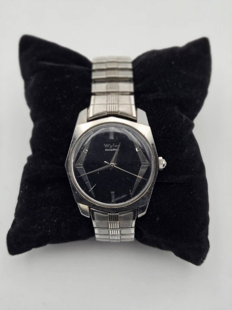 eBay Finds: A Killer Vintage Omega DeVille, a Vintage JDM Seiko Diver, and a Funky Hamilton Chronograph