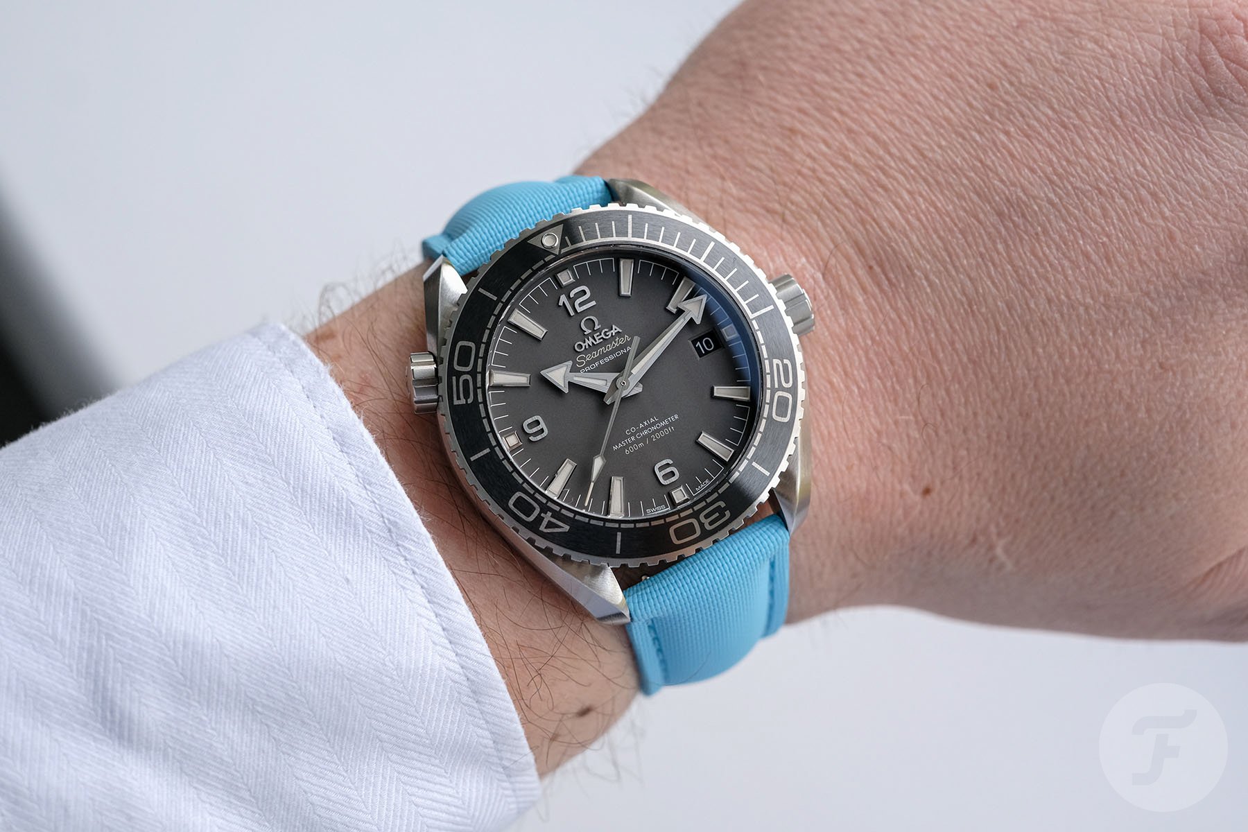 Artem Launches Its New Stellar Azure Loop-Less HydroFlex FKM Strap