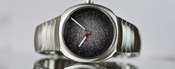 First Look – The H. Moser & Cie. Streamliner Two Hands, in 34mm and 28mm