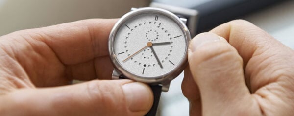 Introducing – Ochs und Junior Anno Sandblasted, Annual Calendar Minimalism at its Best
