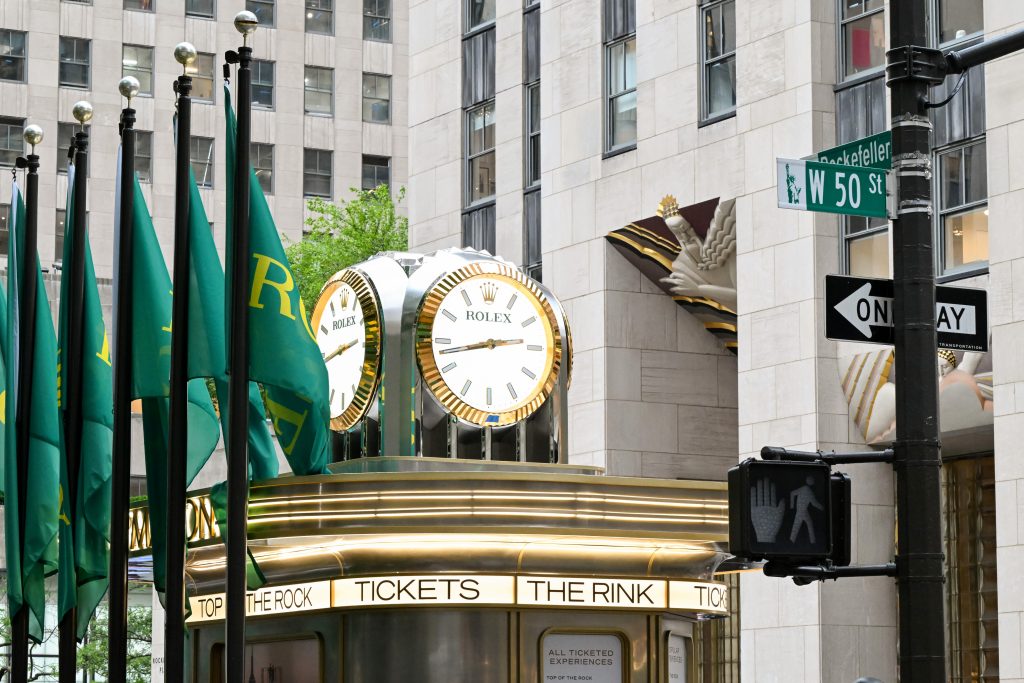 Rolex Adds Landmark Clock To Rockefeller Center As Official Timepiece