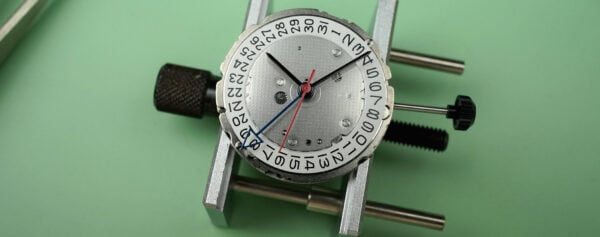 A Technical Perspective – Deconstructing The Miyota 9075 GMT And Understanding How A True GMT Works