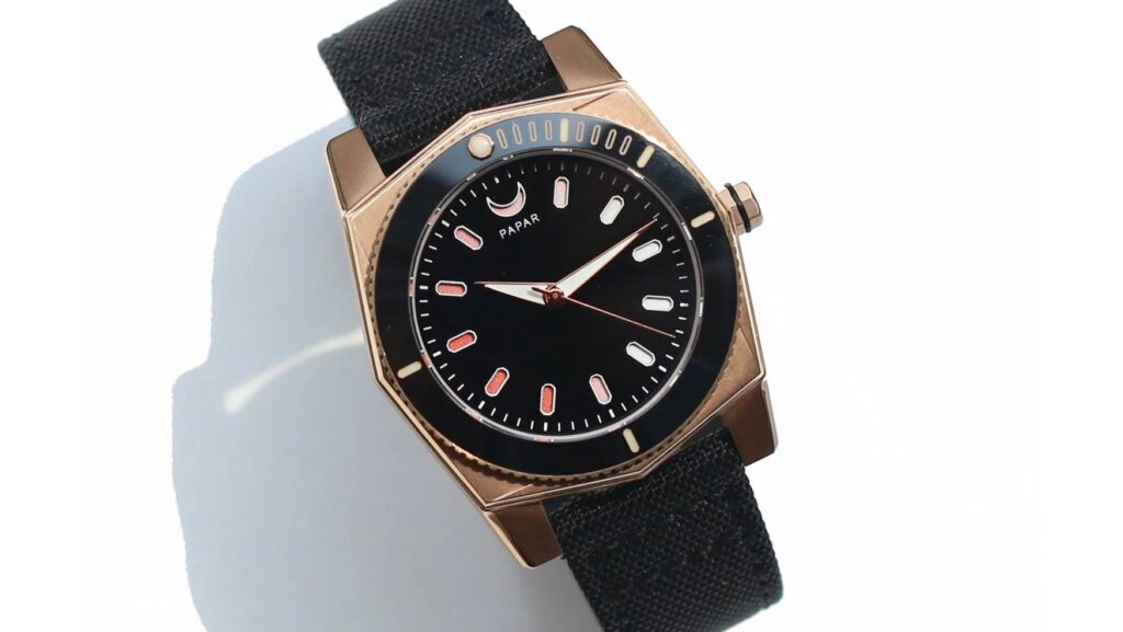 Papar Cenote Diver: Utilitarian Brutalist Whimsy