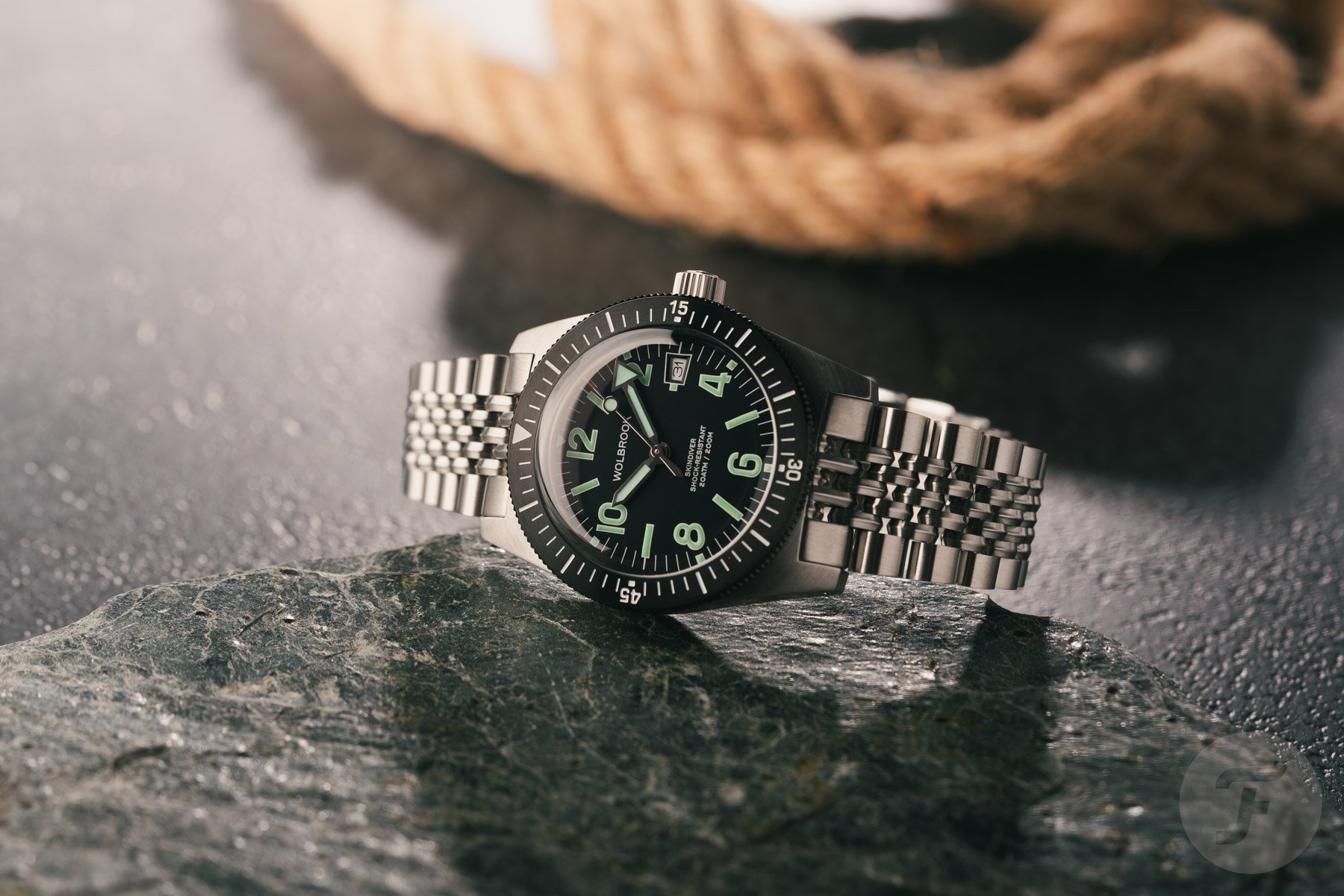 Budget-Friendly With Vintage Charm: The Updated Wolbrook Skindiver 38 Automatic