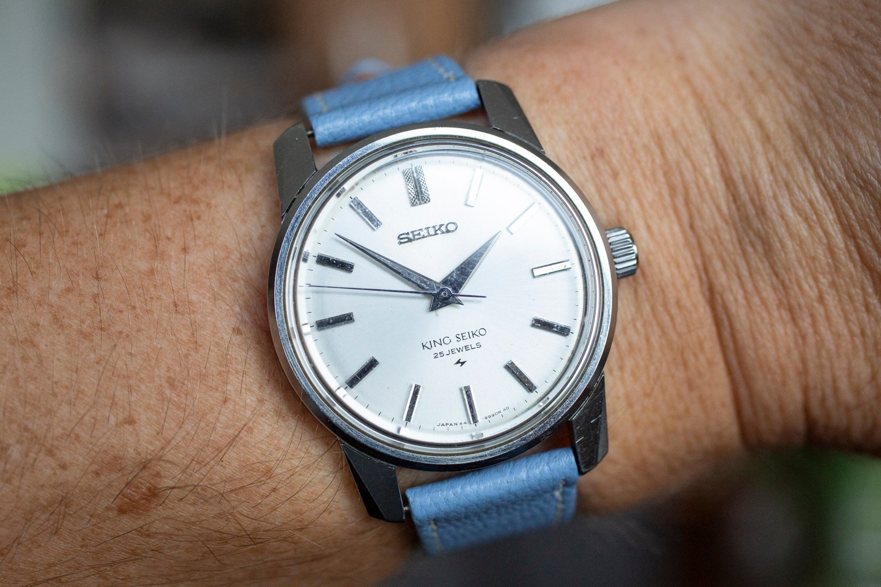 Buying A Watch Tool Kit And Fitting A Sapphire Case Back To A King Seiko 44-9990