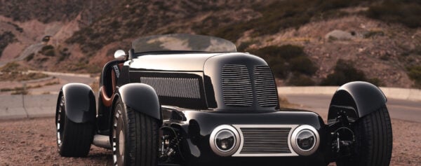 The Petrolhead Corner – The Retro-Cool V8 Powered SP40 Restomod