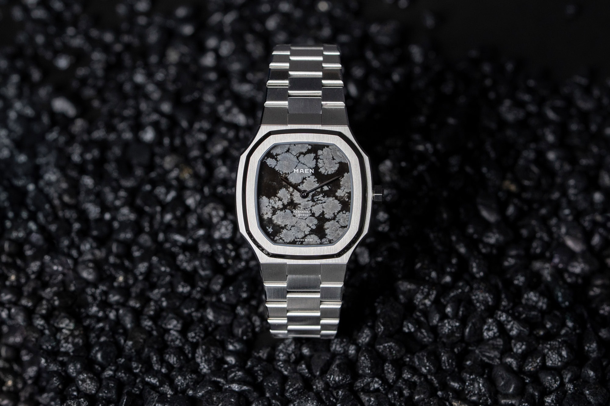 Maen Jumps on the Stone Dial Bandwagon with New Versions of Its Manhattan 37 Ultra-Thin