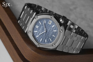 Hands On: Credor Locomotive “Dawn Blue” GCCR995