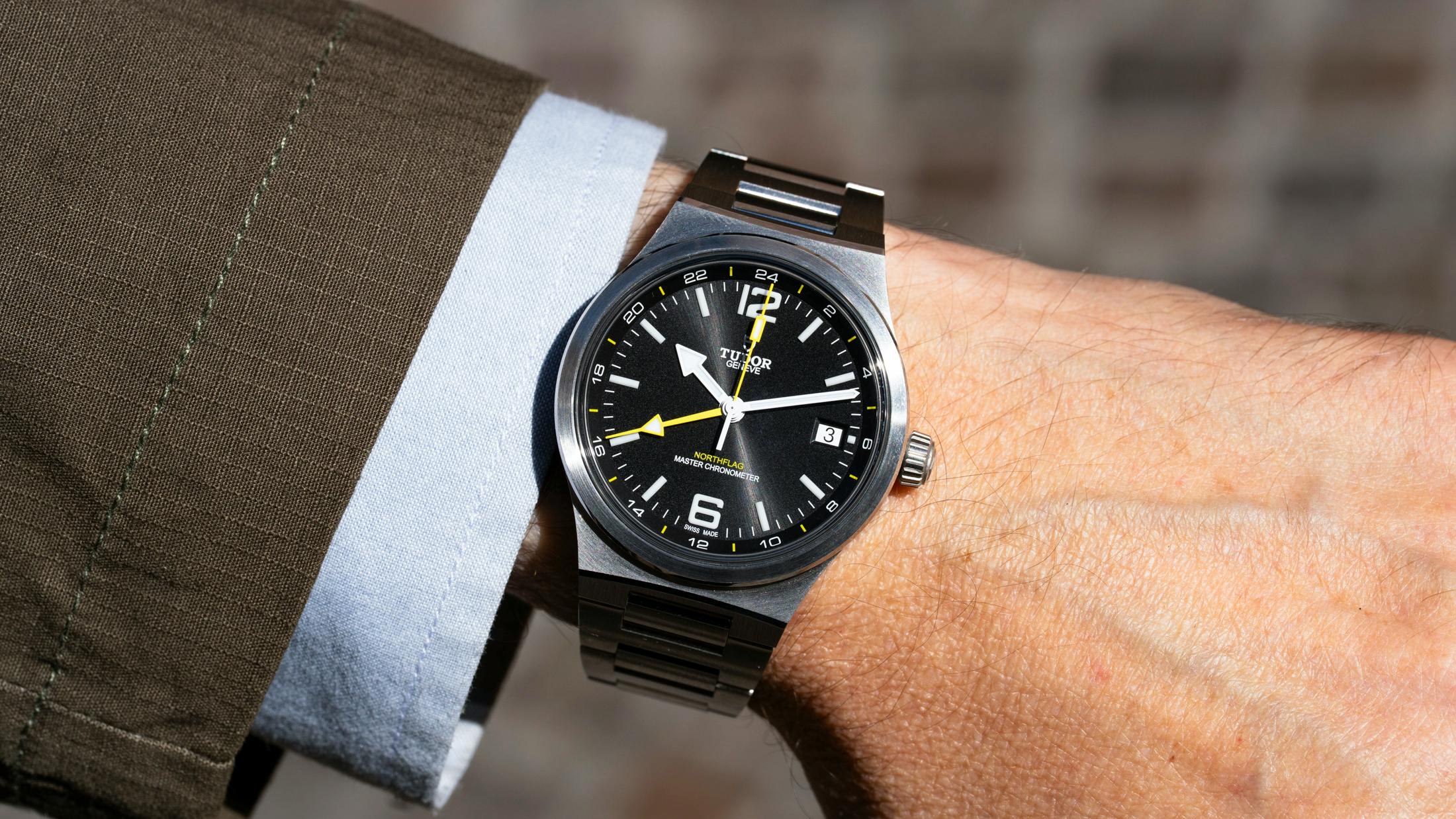 Hands-On: The Tudor Northflag