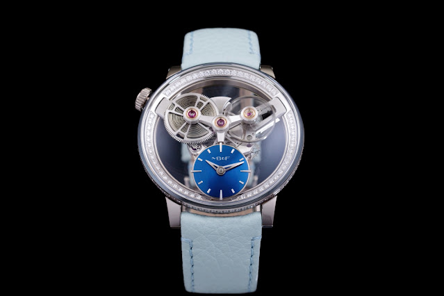 MB&F SP One Pavée frames its floating movement with 255 diamonds