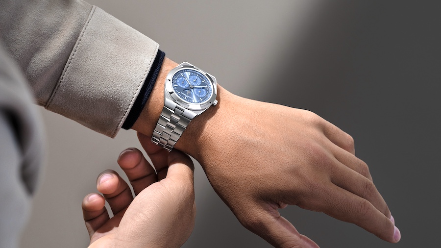 A Closer Look: The New Vacheron Constantin Overseas Perpetual Calendar Azure Blue