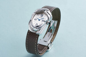 Sotheby’s Sets Record Price for Cartier and Quartz