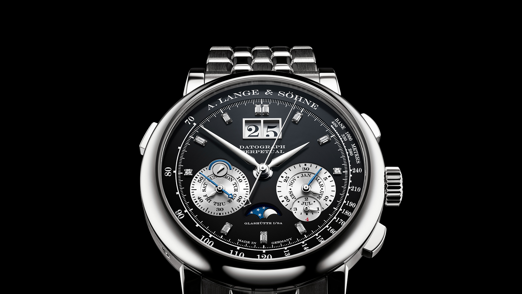 A. Lange & Söhne brings back the platinum bracelet for a very special Datograph Perpetual